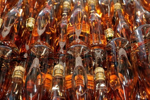 Sparkling wine storage