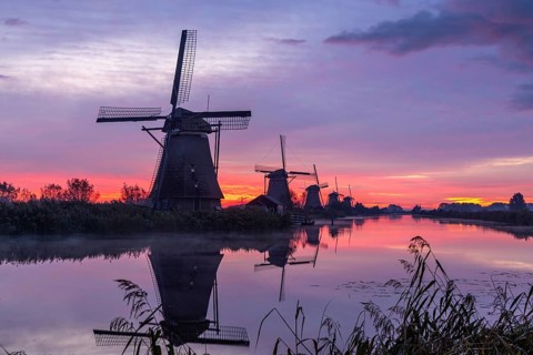 Sunrise on the KInderdijk, Netherlands
