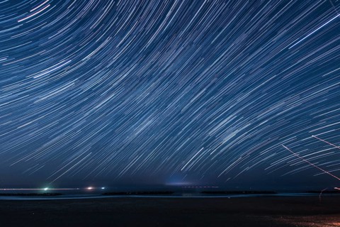 100 minutes star of the trajectory (Sendai Arahama Coast). Shooting Location: Sendai, Miyagi