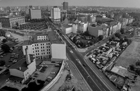 Germany, Berlin, 17.10.1991, Stresemannstraße, seen from Jumping, Crane: View to Askanischer Platz