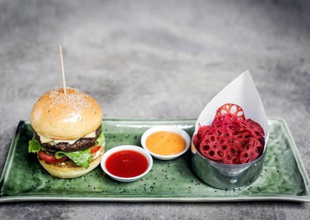 Fusion asian beef burger set with lotus chips and wasabi mayonnaise