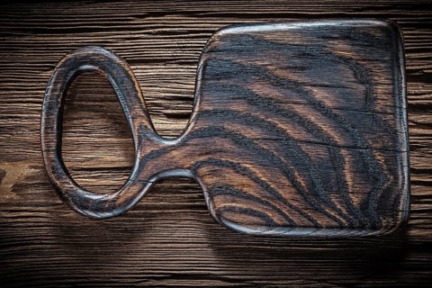 Single dark vintage wood chopping board