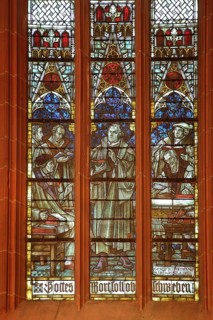 Colourful church window with Martin Luther by Otto Linnemann 1918 with Luther quote from 1521,