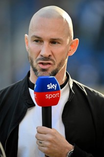 Coach Christian Ilzer TSG 1899 Hoffenheim Portrait in interview Microphone Microphone Logo SKY