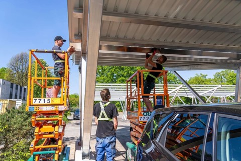 Construction of a carport photovoltaic system, 144 parking spaces will be covered on the car park