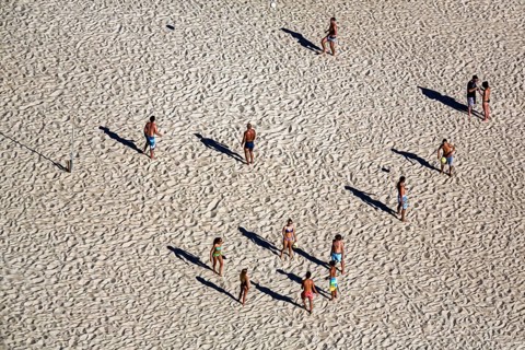 Volleyball players playing in groups on the beach, throwing shade, beach volleyball, illustration,