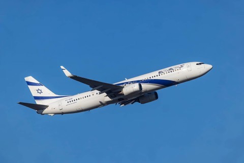Aircraft climbing after take-off at Fraport Airport. Aircraft registration: 4X-EHB, Boeing 737, El