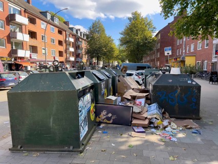 Overfilled paper containers, cardboard, paper, container, recyclables, recycling, Hamburg, Hamburg,