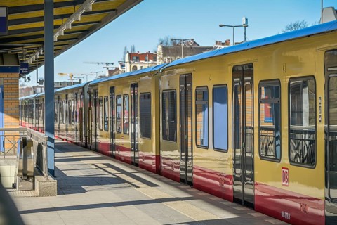 Ringbahn, Bundesplatz station, Friedenau, Tempelhof-Schöneberg, Berlin, Germany, Europe