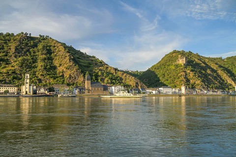Sankt Goarshausen on the Rhine, Katz Castle top right, Loreleykreis, Rhineland-Palatinate, Germany,