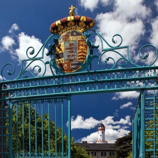 Entrance gate to Bad Homburg vor der Höhe Castle with the White Tower, Hesse, Germany, Europe
