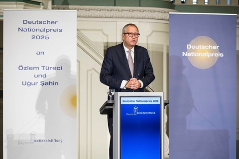 Andreas Voßkuhle (President of the Senate of the German National Foundation) speaks at the award
