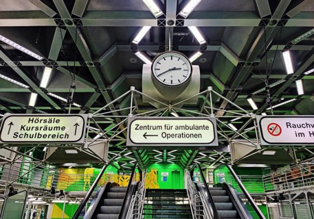 Listed RWTH Aachen University Hospital, interior photo of foyer, high-tech architecture, North