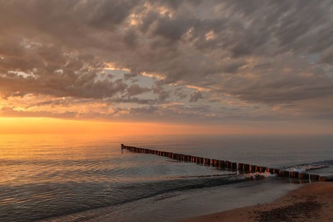 Sunset on the beach of Dierhagen, Fisch-Darß-Zingst peninsula, Mecklenburg-Western Pomerania,