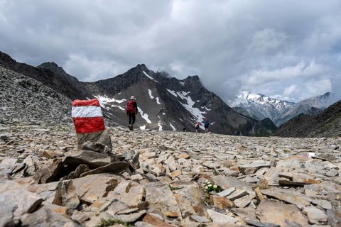 Hikers in the high mountains, Lasörling Höhenweg, Lasörling Höhenweg, Austria, Europe