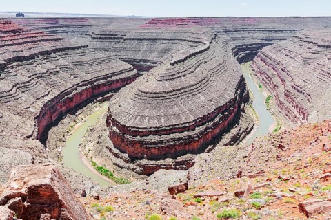 San Juan River meanders, Goosenecks State Park, Utah, USA, North America