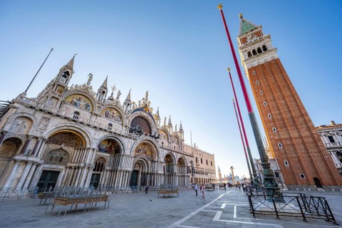 St Mark's Square in the morning light, St Mark's Basilica and Campanile, Venice, Veneto, Italy,