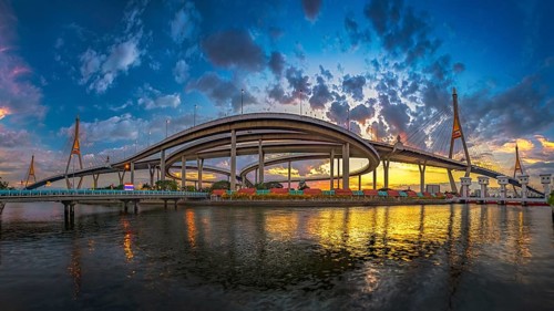 Panorama, The Bhumibol Bridge1 or Industrial Ring Bridge in night time