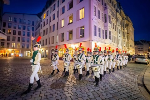The world champion of marching bands, the Radeberger Spielmannszug, opens the Dresden Winter