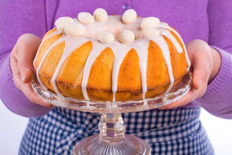 Cake glaze preparation