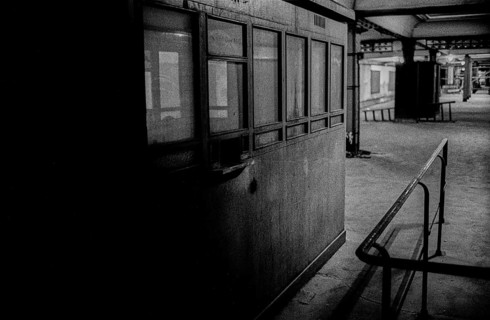 GDR, Berlin, 29 May 1990, Französische Straße underground station (U 6), 28 years of ghost station.