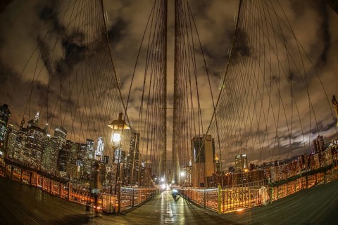 Night of the Brooklyn Bridge. Shooting Location: New York, Manhattan