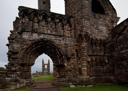 West portal and the ruins of the east wall in the view, St., Sankt, Saint
