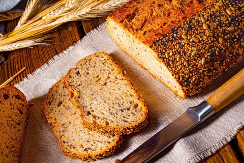 Linseed bread with a poppy seed and sesame mixture