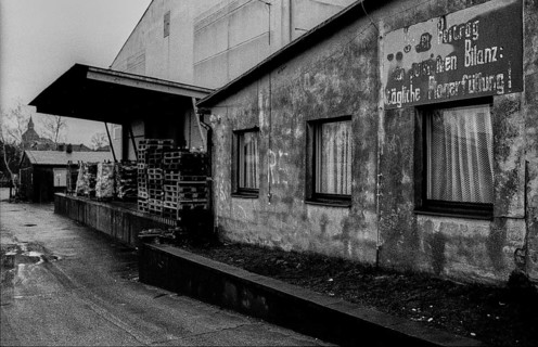 Germany, Sternberg, 01.02.1992, Plan fulfilment sign: Our contribution to the positive balance: