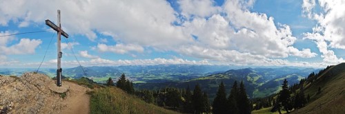 Panoramic view from Bärenköpfle, Nagelfluhkette Nature Park, Sonthofen and the Allgäu Alps in the