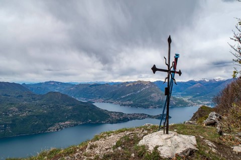 Landscape of Lake Como from mount Palagia