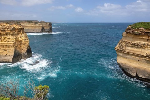 An image of the rough coast at the Great Ocean Road Australia