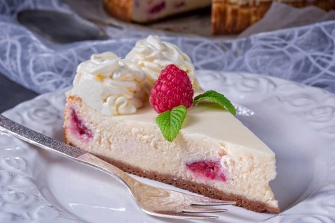 Fresh and delicious raspberry cream pie