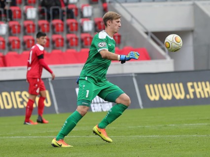 German soccer goalkeeper Philipp Klewin FC Rot-Weiß Erfurt DFB 3rd league season 2016-17, German