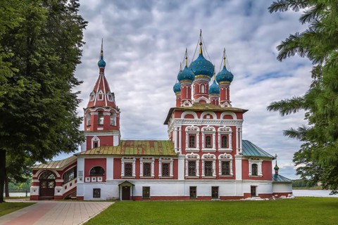 Church of Demetrius on the Blood on the banks of the Volga River, Uglich, Russia, Europe