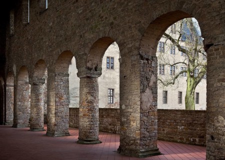12th century, northern row of pillars from the south-east, northern aisle missing, St., Sankt,