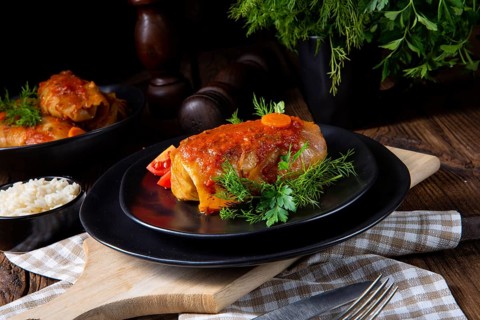 Roast cabbage rolls with rice and minced meat according to grandma's recipe