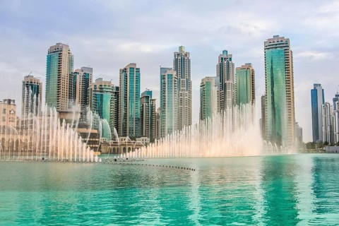 The Dubai Fountain is the world's tallest performing fountain in Downtown Dubai. The popular