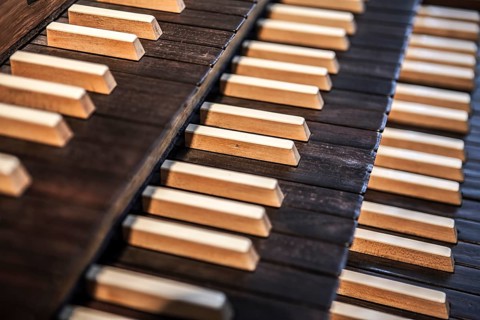 Keyboard of a pipe organ