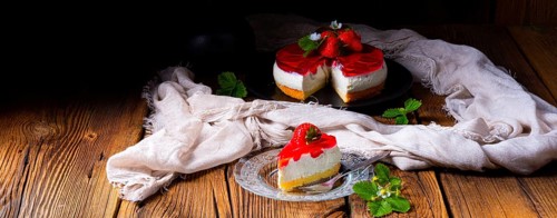 Delicious strawberry cream cheese tart with sponge base