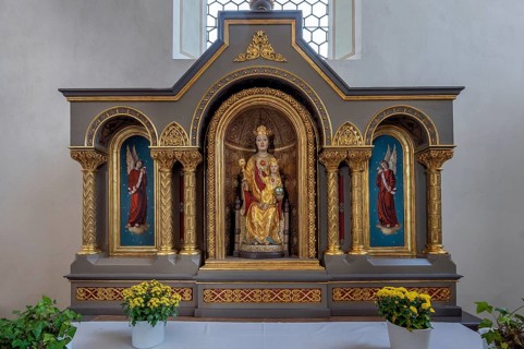 Side altar with statue of the Virgin Mary, St. Blasius Catholic Parish Church in Dietmannsried,