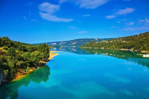 Verdon Canyon - the most spectacular in the French Alps. Spring Provence. Azure water reflects the