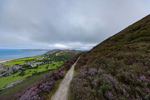 Jubilee circular walk in the mountains by the sea with views of Penmanmwar on the edge of Snowdonia