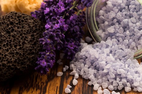 Lavender bath salt and some fresh lavender