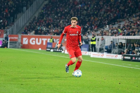 Patrick Osterhage (SC Freiburg) at the 1st FBL match: 24-25: 1st FBL: 24-25: 14th Sptg. SC Freiburg