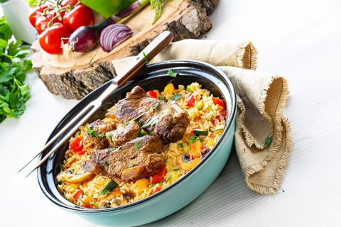 Fried rice with vegetables and meat