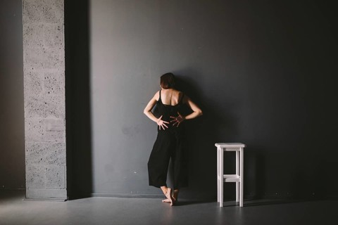 Social theme of female loneliness is pain suffering. Abastration of male domestic violence. Young