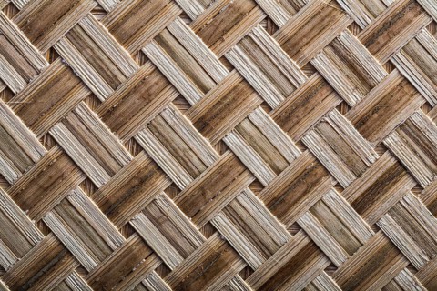 Wicker crisscross table mat horizontal image
