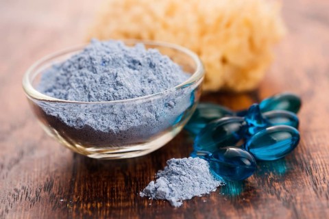 Blue clay mask with serum capsules