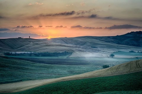 Crete Senesi Crete Senesi are literally Siennese clays and the distinctive grey colouration of the